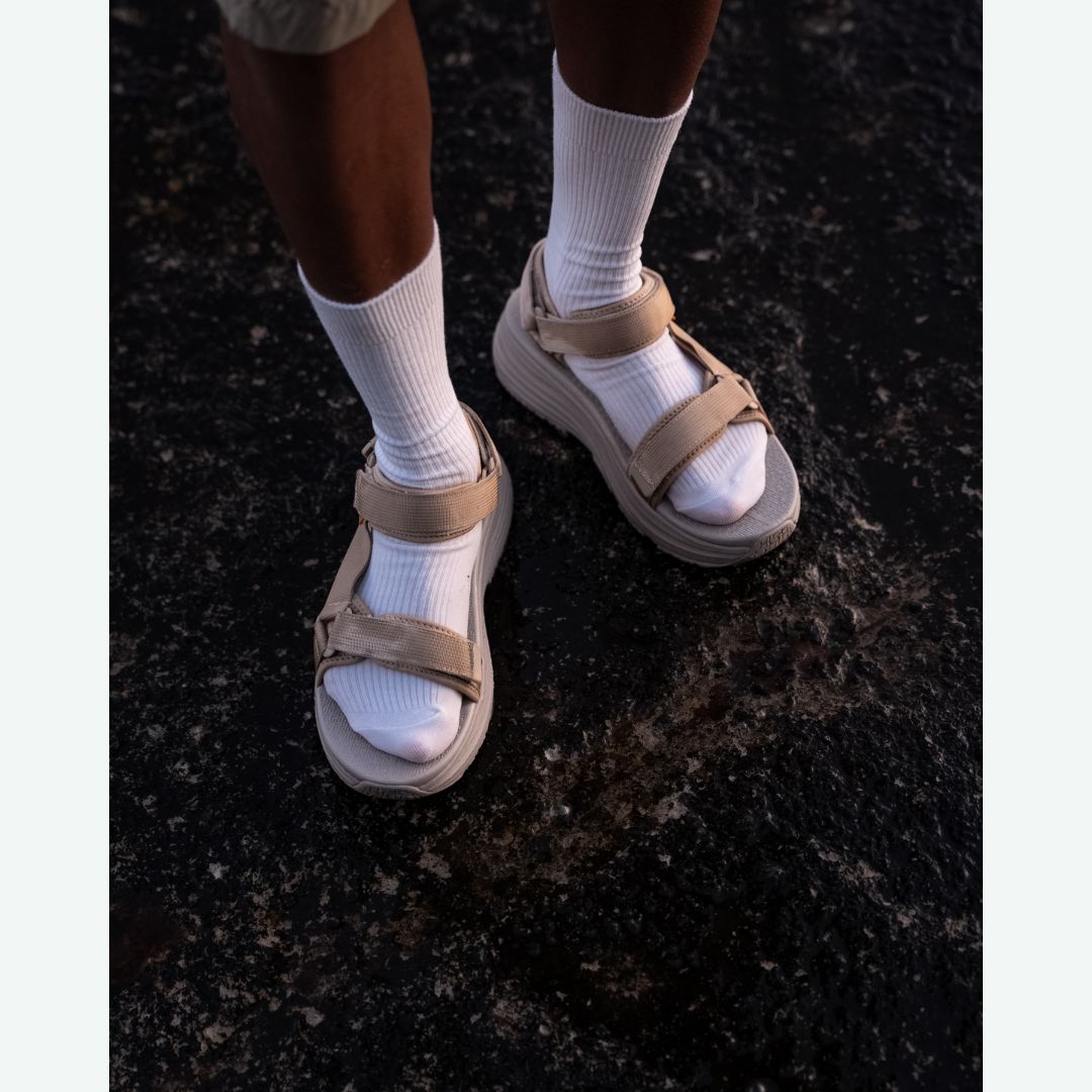 TELIC公式】ユニセックスリカバリーサンダル｜ALLROADS -S4 - beige -
