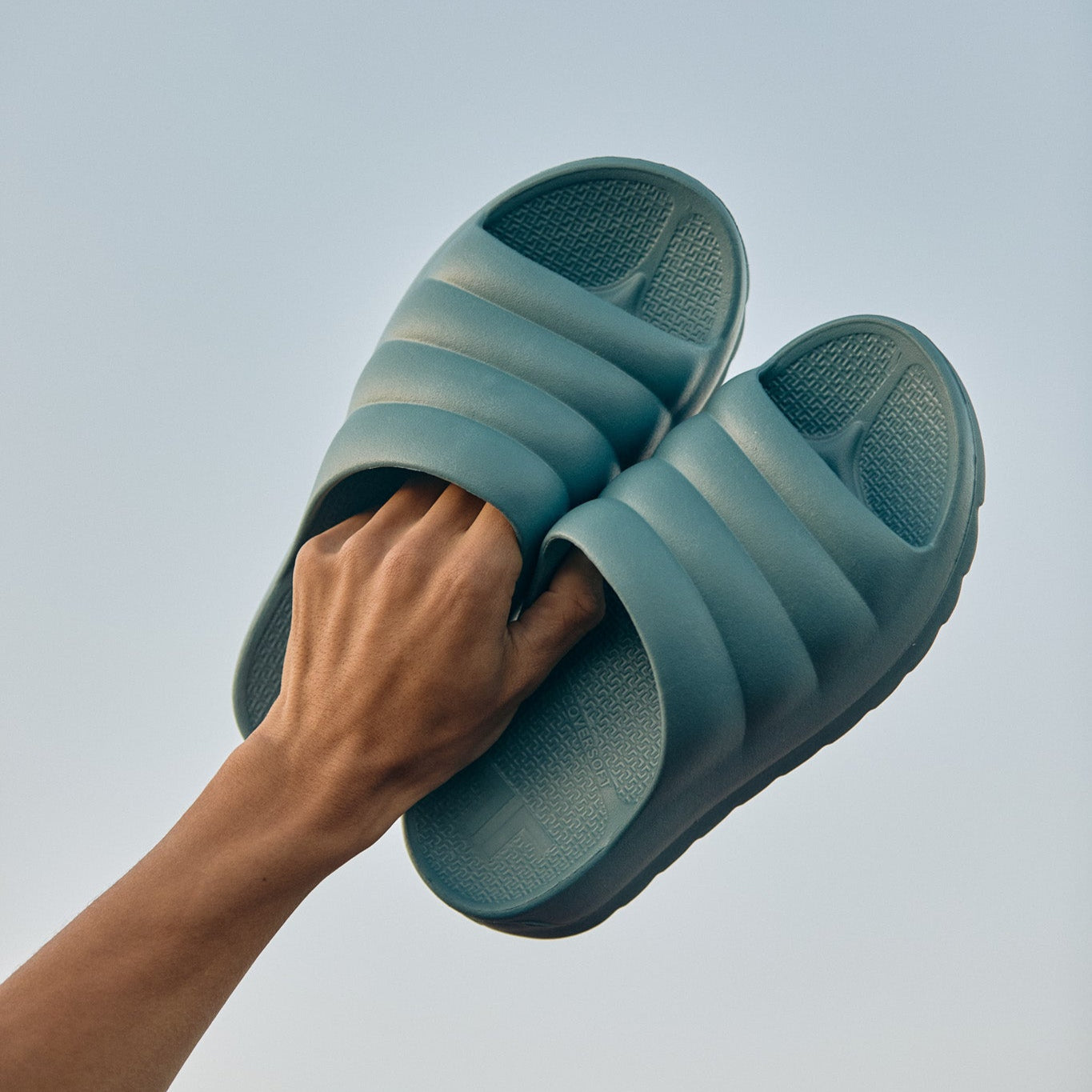 TELIC W-CLOUD-PB-L リカバリーサンダル（Pale Blue・サイズ：L(26.5-27cm))[WCLOUDPBL] 返品種別A リカバリーサンダル W-CLOUD｜TELIC（テリック）公式オンラインストア