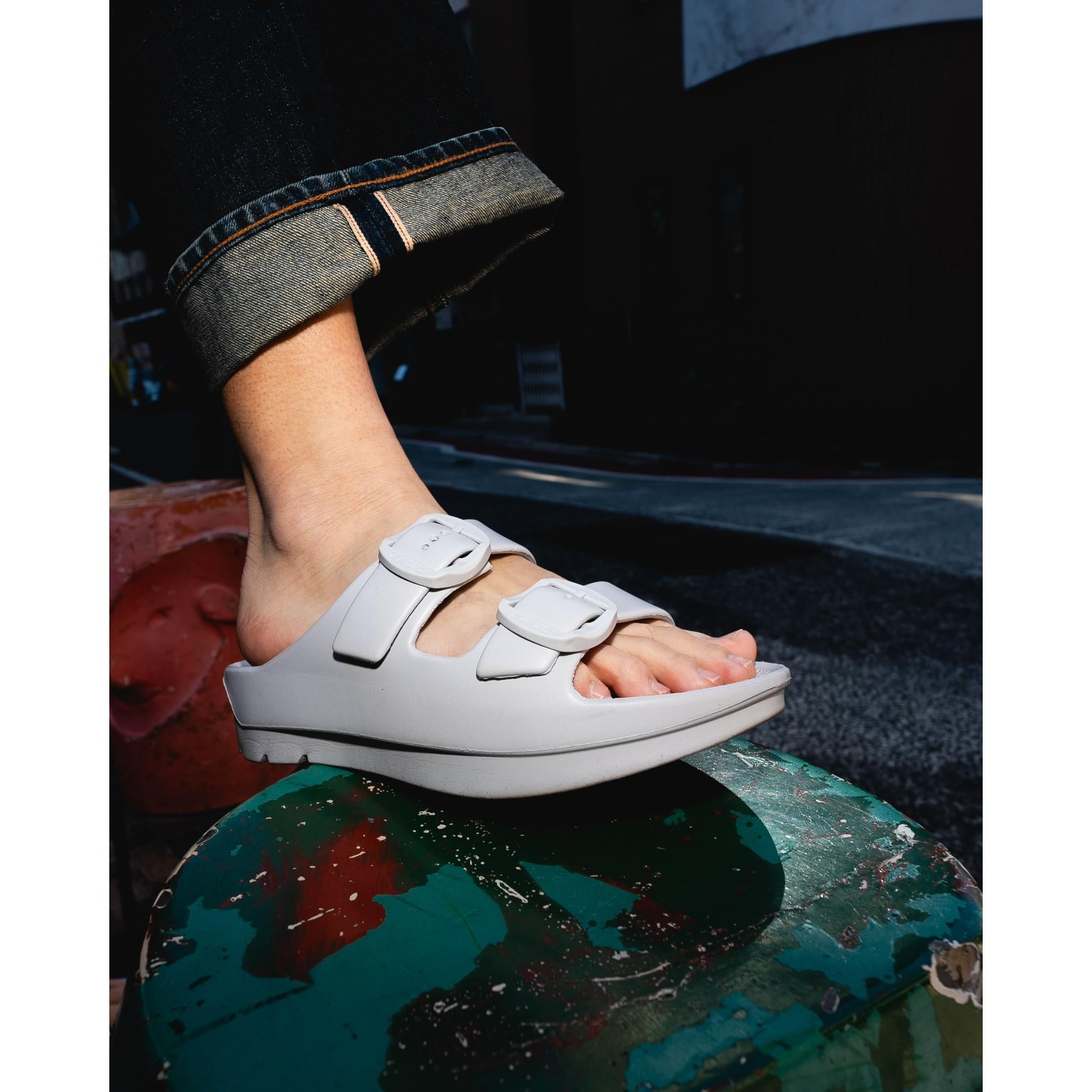 リカバリーサンダル W-BUCKLE2 ｜TELIC（テリック）公式オンラインストア