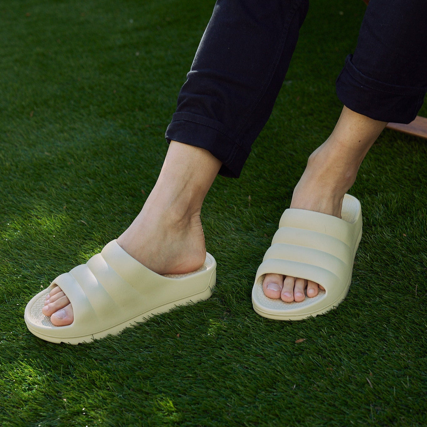 リカバリーサンダル W-CLOUD｜TELIC（テリック）公式オンラインストア