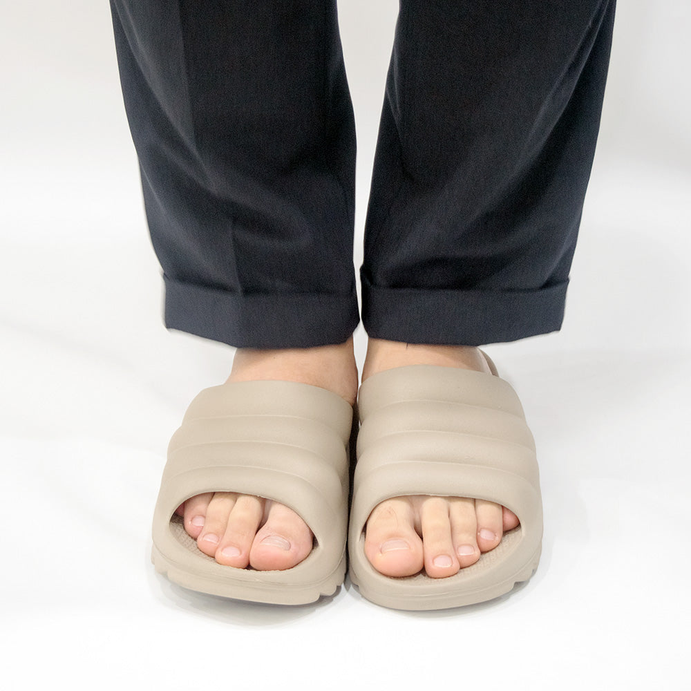 リカバリーサンダル｜W-CLOUD - Cork brown｜TELIC（テリック